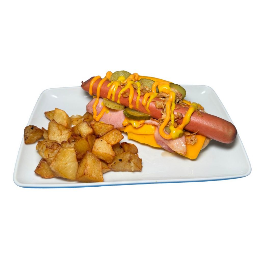 pan salchicha aderezos y patatas fritas