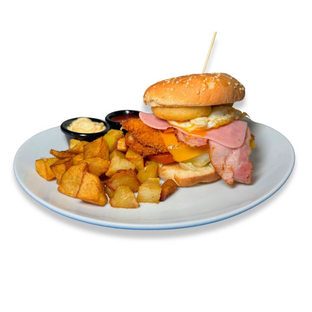 super hamburguesa con carne, y patatas fritas